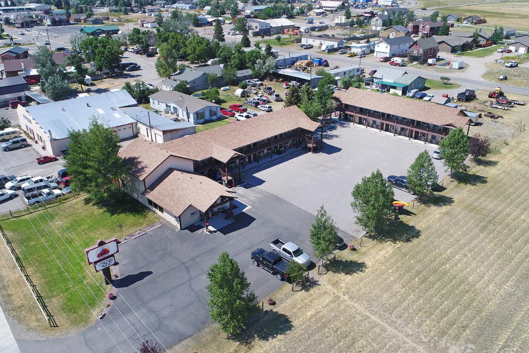 Red Bear Inn Эннис Экстерьер фото