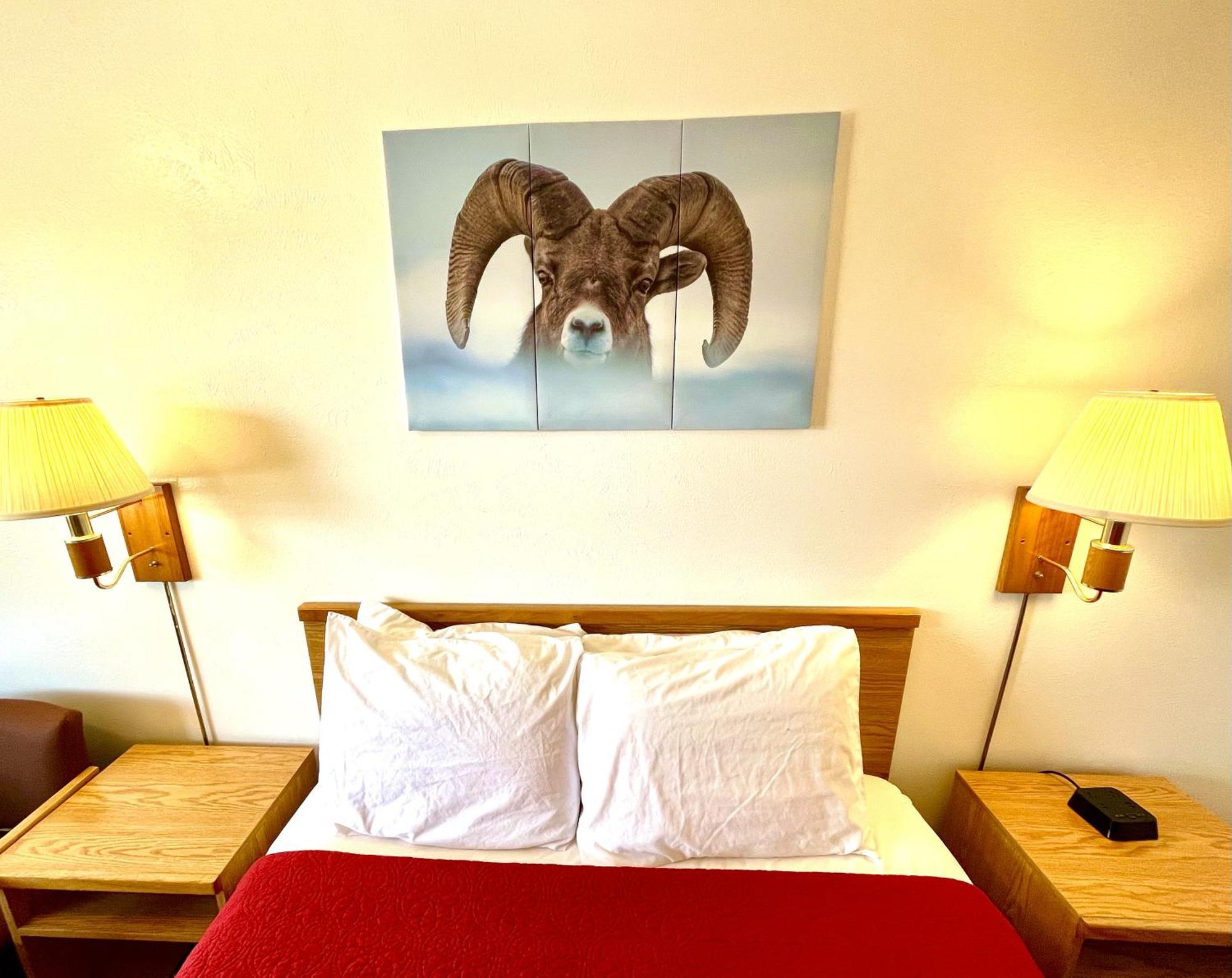 Red Bear Inn Эннис Экстерьер фото