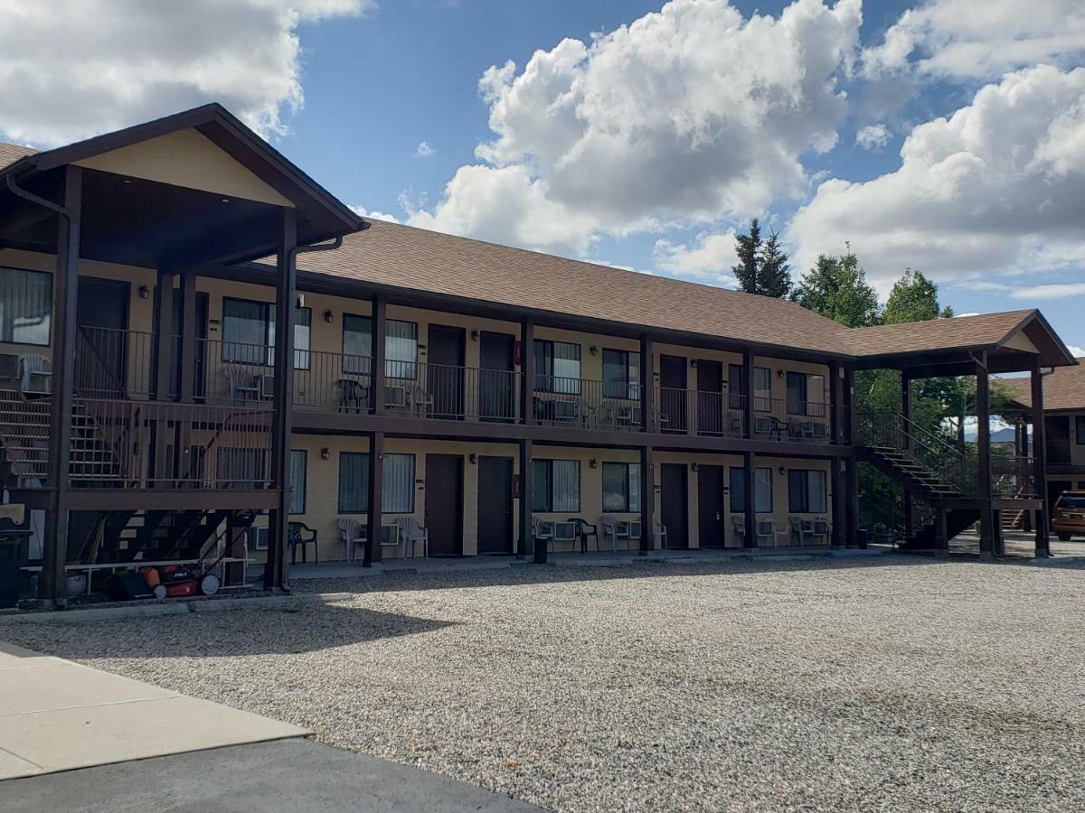 Red Bear Inn Эннис Экстерьер фото